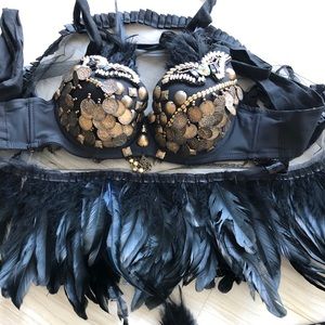 Black Feather Costume Set